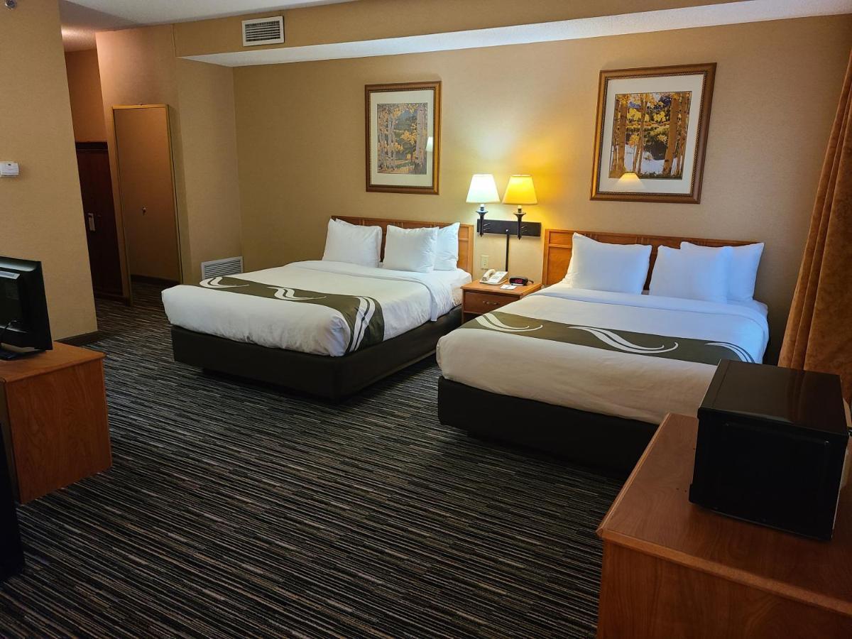 Quality Inn & Suites Wellington - Fort Collins Exteriör bild