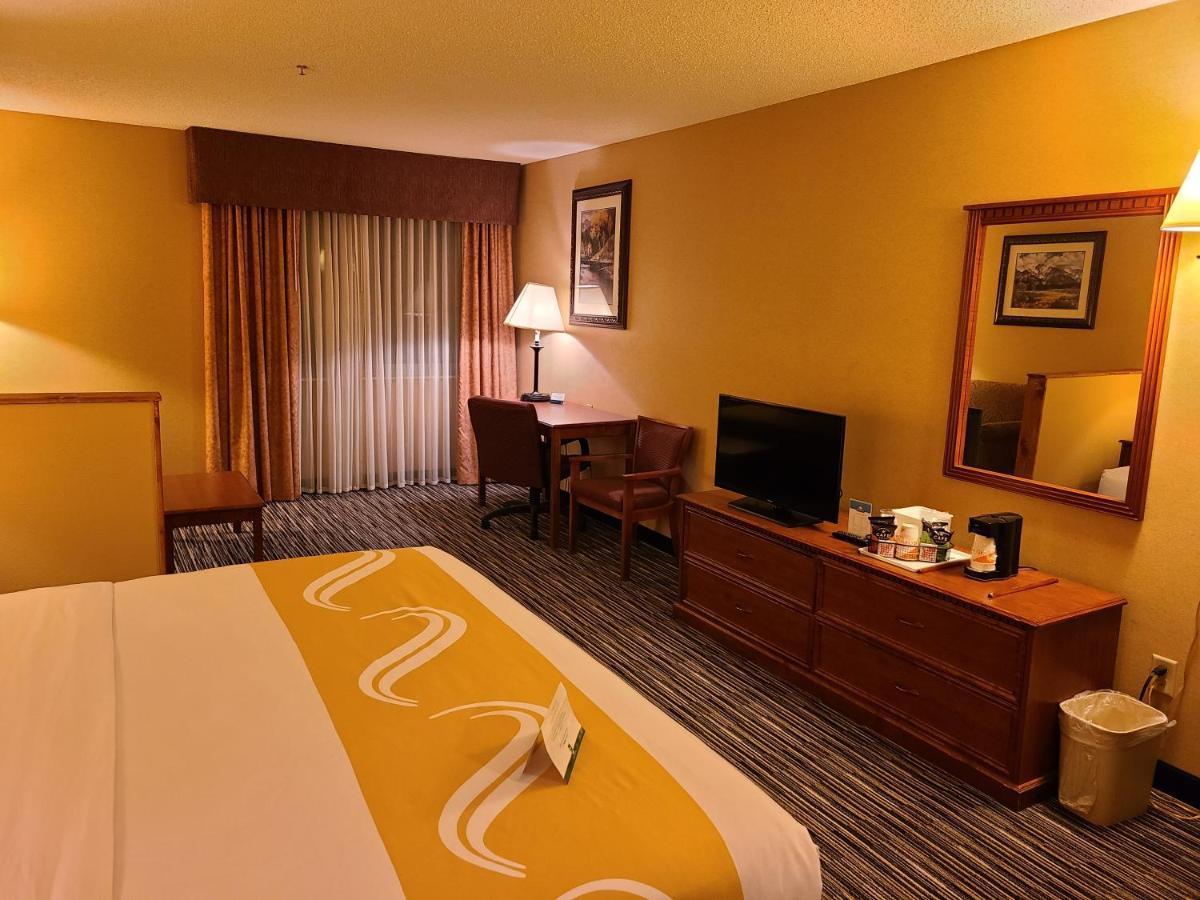 Quality Inn & Suites Wellington - Fort Collins Exteriör bild