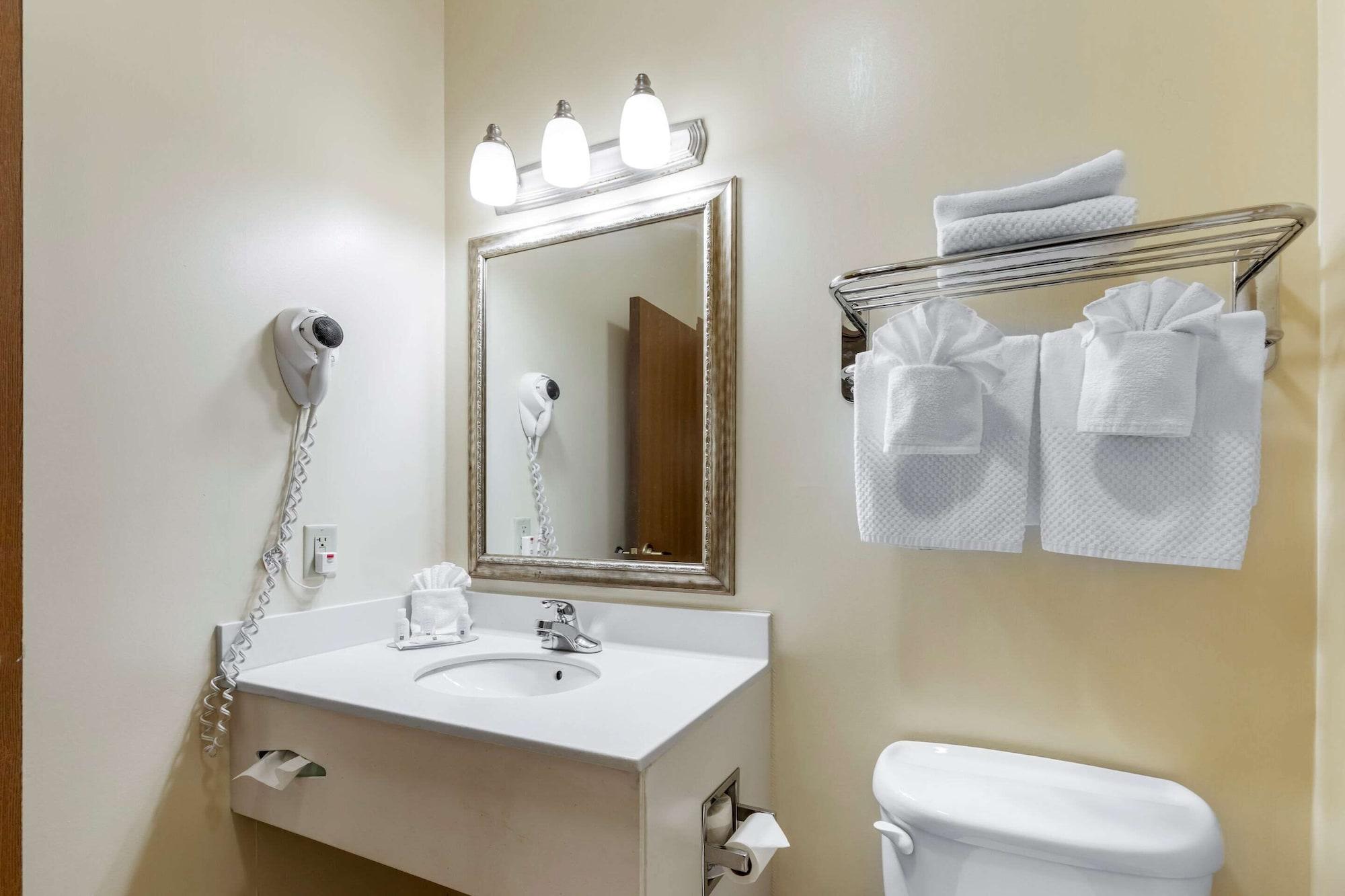 Quality Inn & Suites Wellington - Fort Collins Exteriör bild